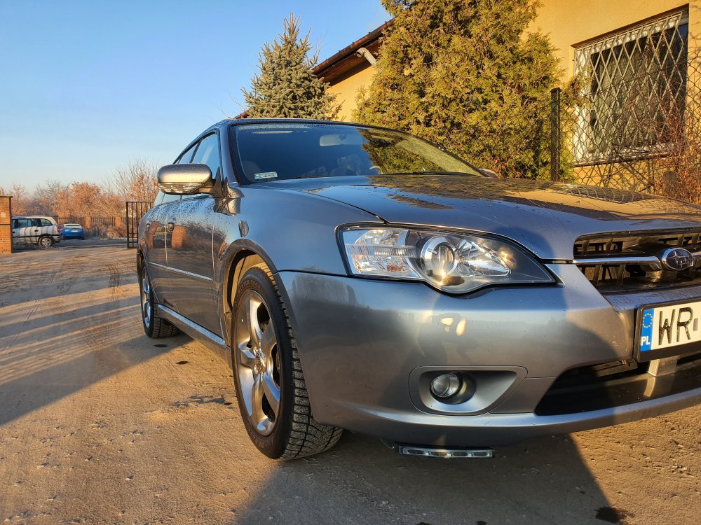 Subaru Legacy.jpg