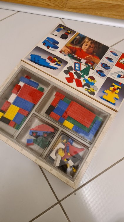 Lego30_02.jpg